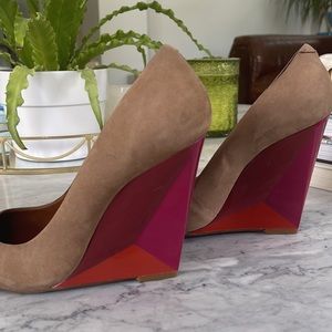 Schulz beige suede wedge color block heel